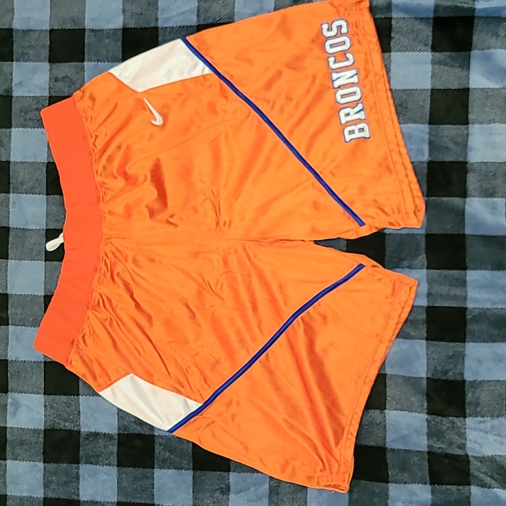 Vintage. Made in USA. NIKE. Boise State University. Game-worn shorts. Size 3XL